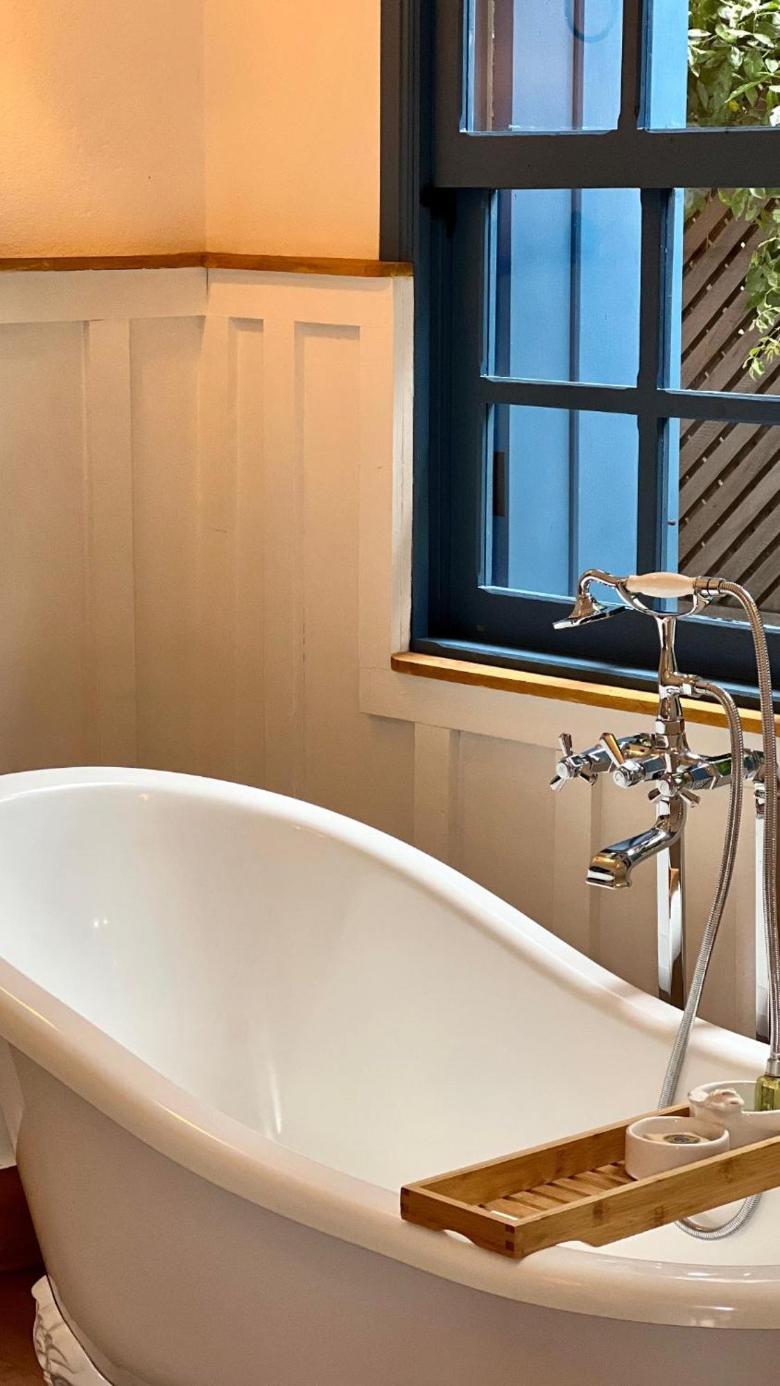 Provence Cottage กามันดูกายา ภายนอก รูปภาพ